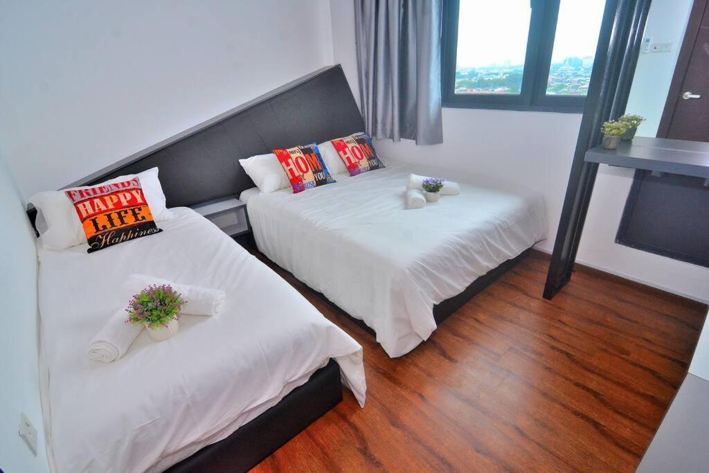 Lovely Vivamall City View With 2 Card Lv12 Kuching Buitenkant foto